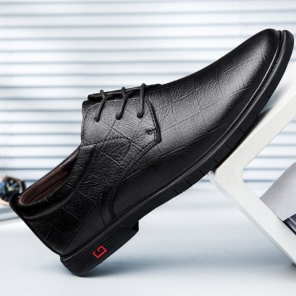 Giorgio Brutini. Business casual leather shoes